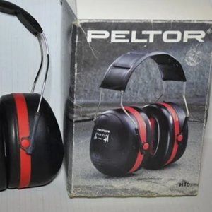 Aero Peltor Hearing Protectors Made In Sweden 29 Dcb Rated Noise Safety